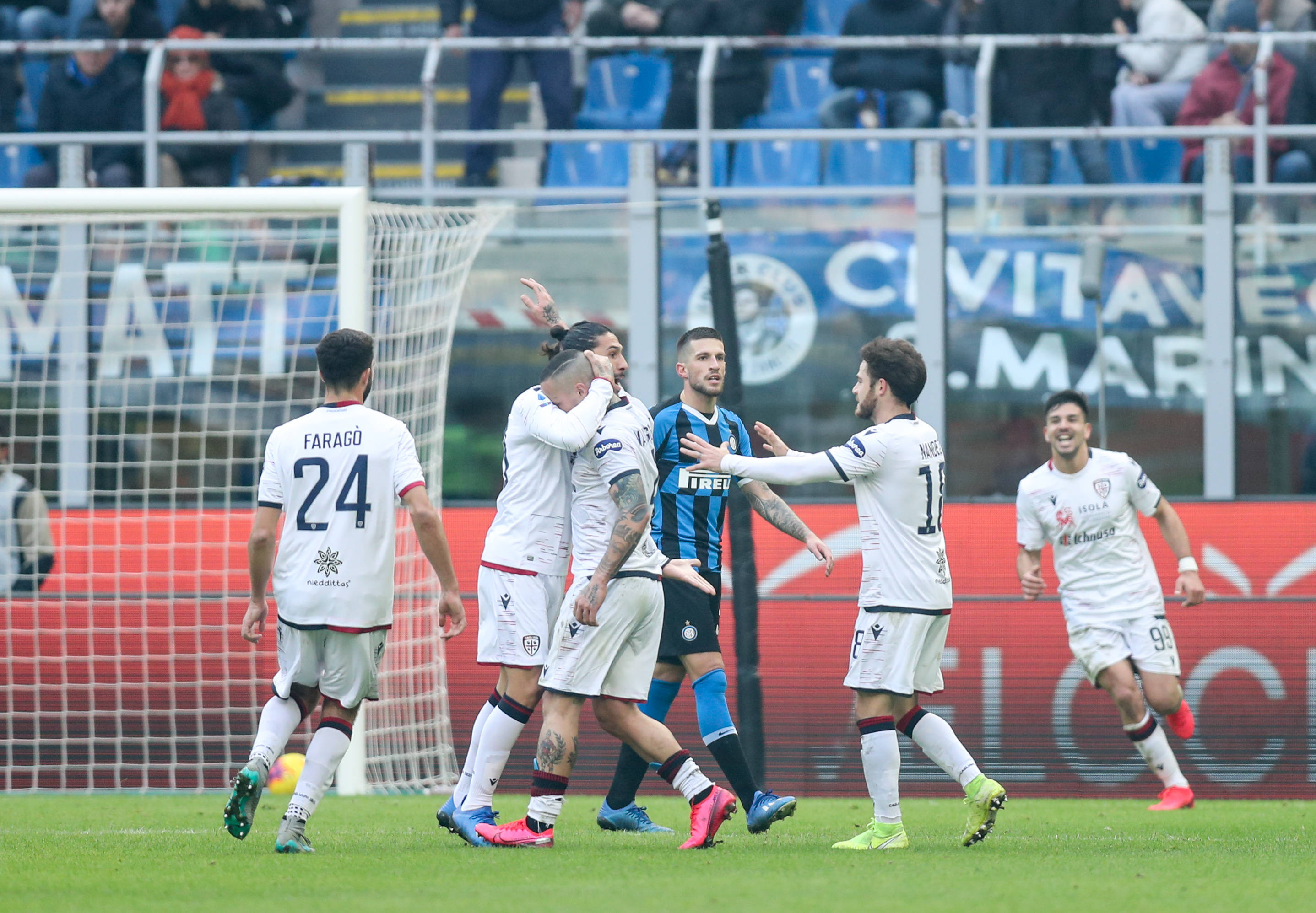 经典对决:塞维利亚对阵国际米兰 经典对决:塞维利亚对阵国际米兰