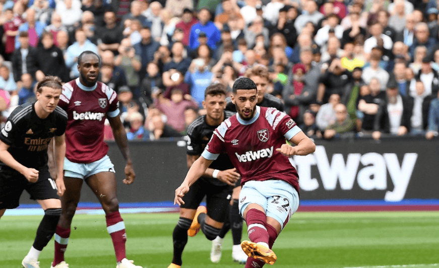 开云体育中国-利物浦客场大胜西汉姆，领先优势