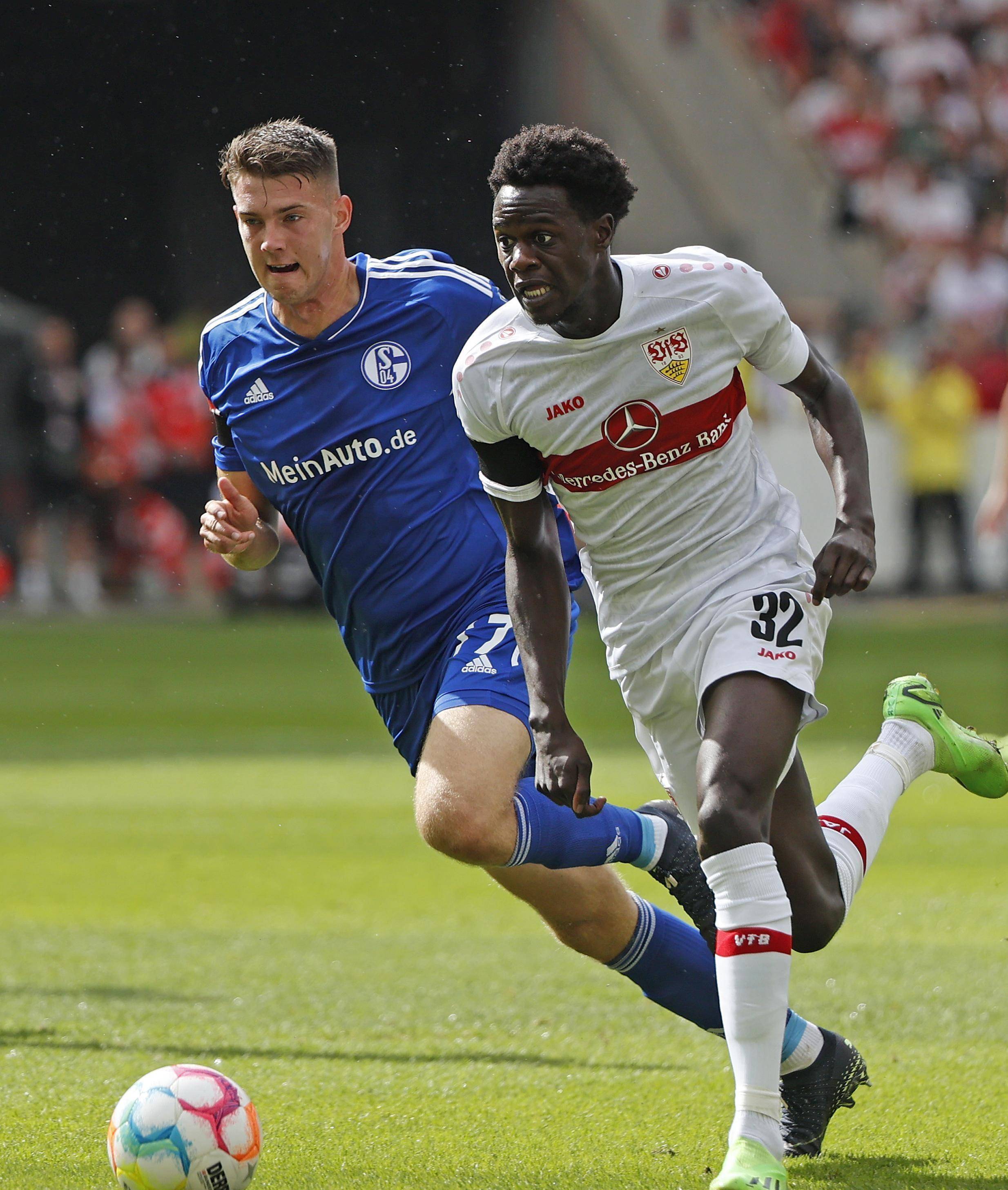 开云体育app-南美铁军再度表现出色，两连胜领跑