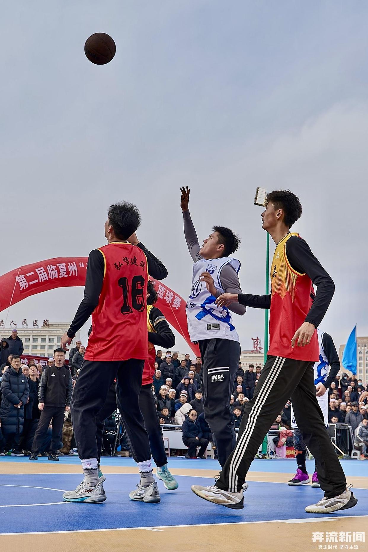 开云体育中国-关于特别节目!赛场间歇,球场上演精彩表演秀!的信息