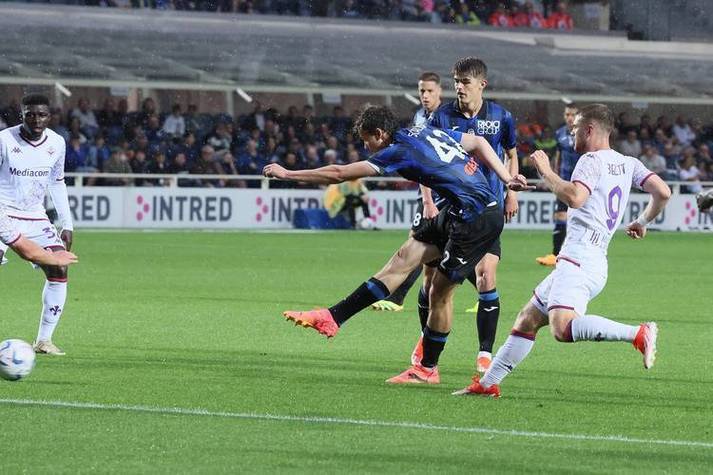 开云体育官方网站-卡利亚里主场憾平佛罗伦萨,保持中游位置的简单介绍