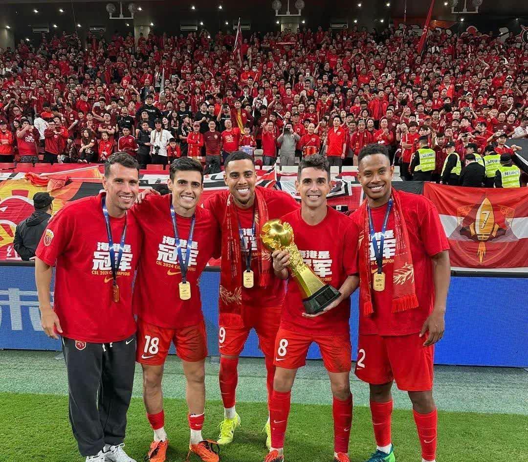 顶尖球星相继加盟,球队整体实力进一步提升的简单介绍 顶尖球星相继加盟,球队整体实力进一步提升的简单介绍