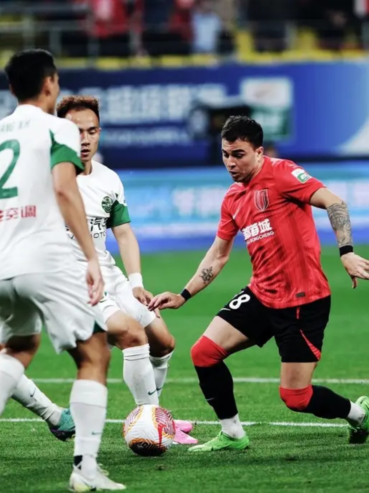 上海申花客场力争胜利,赛前备战紧张的简单介绍 上海申花客场力争胜利,赛前备战紧张的简单介绍