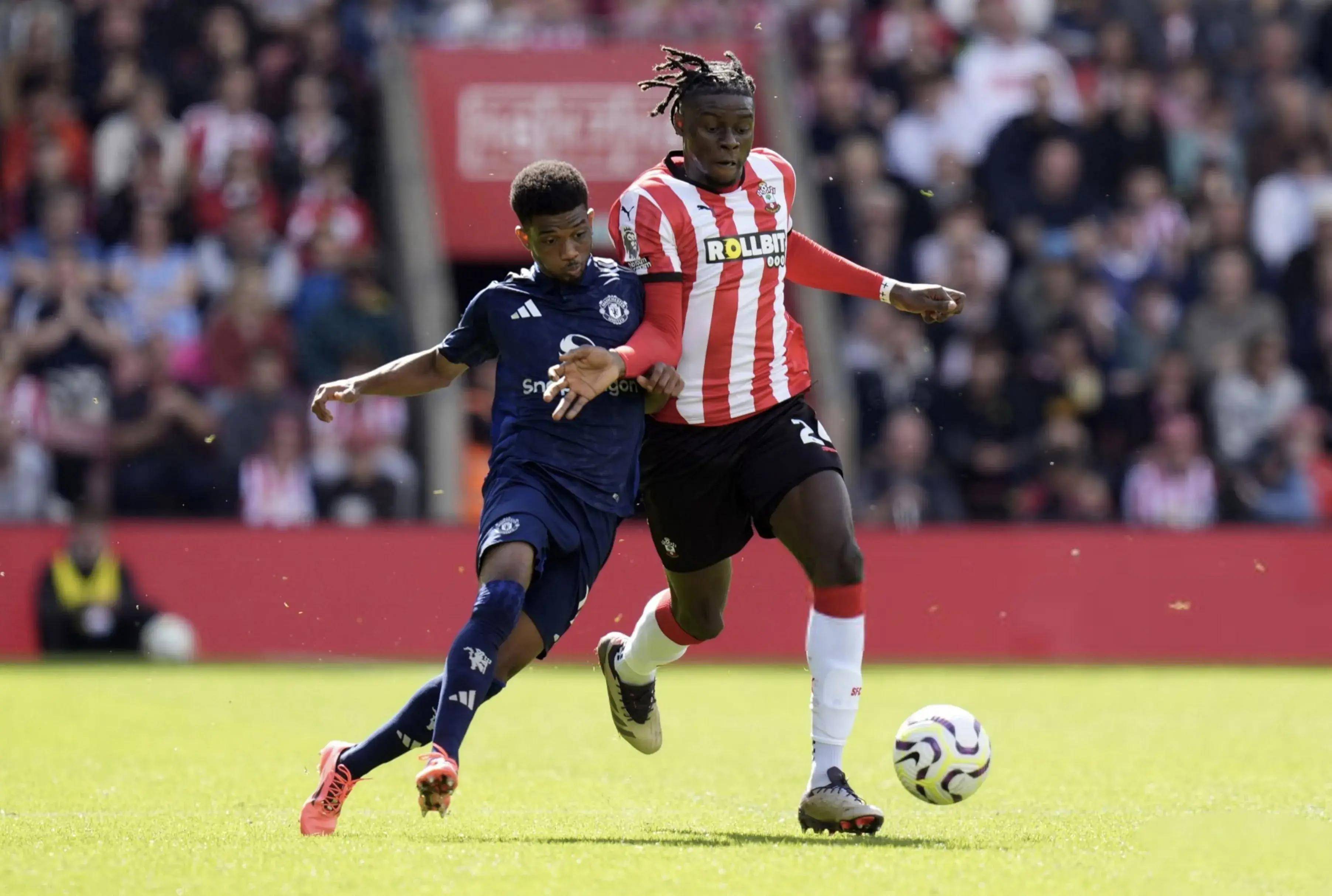 包含曼联客场失利,遭遇连败痛失争冠机会的词条 包含曼联客场失利,遭遇连败痛失争冠机会的词条