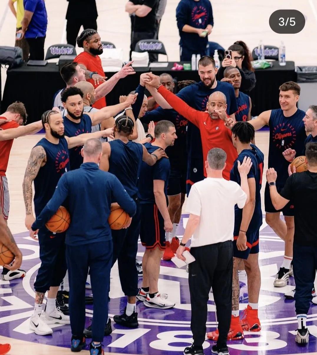 开云体育官方网站-包含快船逆转热火，全队人轮番出手刷新高得分的词条