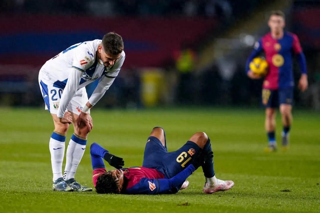 开云体育在线-关于津巴布韦球员受伤++无缘比赛的信息