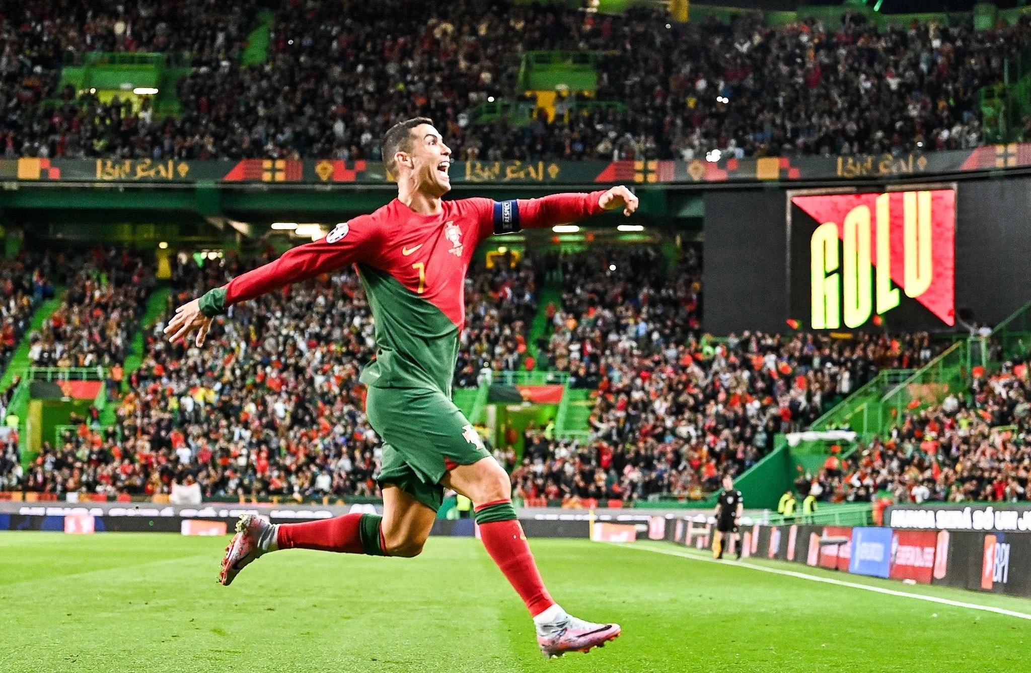 西班牙队小胜葡萄牙,晋级欧洲杯四强 西班牙队小胜葡萄牙,晋级欧洲杯四强