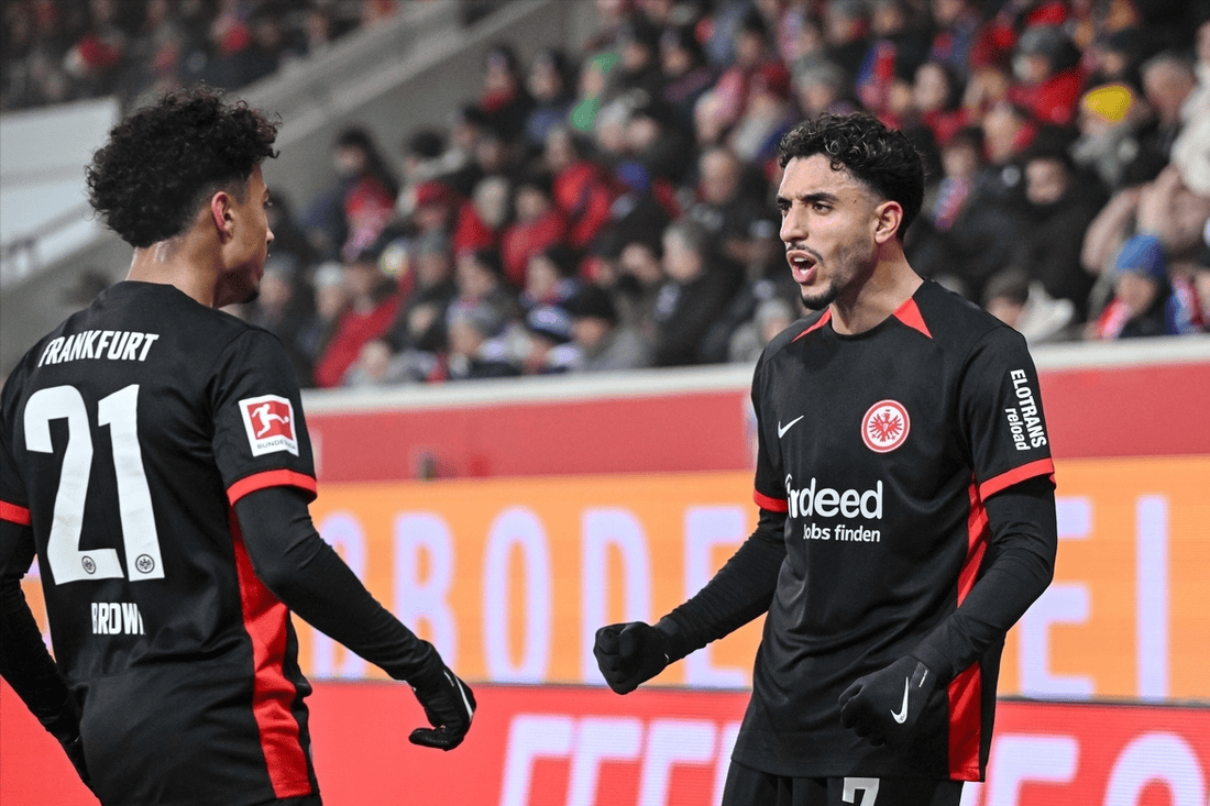 开云体育官方网站-法兰克福主场大胜，表现令人瞩目