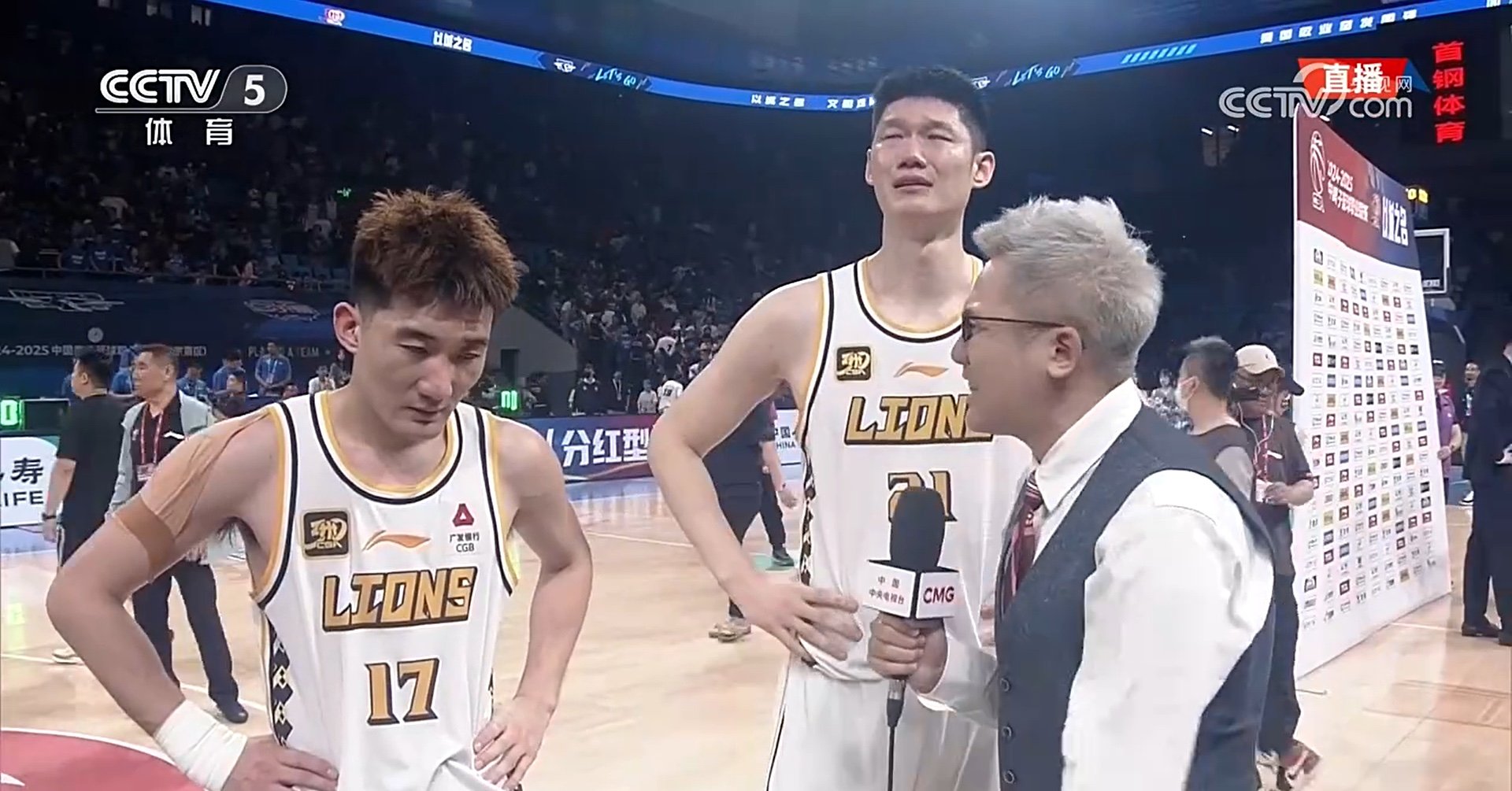 众多篮球豪强齐聚,火力全开争夺冠军的简单介绍 众多篮球豪强齐聚,火力全开争夺冠军的简单介绍