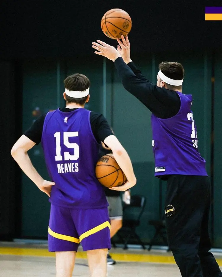 开云体育入口-汉诺威前锋独中两元，帮助球队轻松获胜的简单介绍