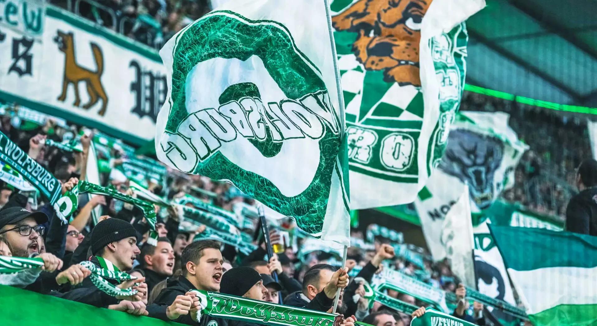 关于法兰克福大胜狼堡,业余球队大比分惨败的信息 关于法兰克福大胜狼堡,业余球队大比分惨败的信息