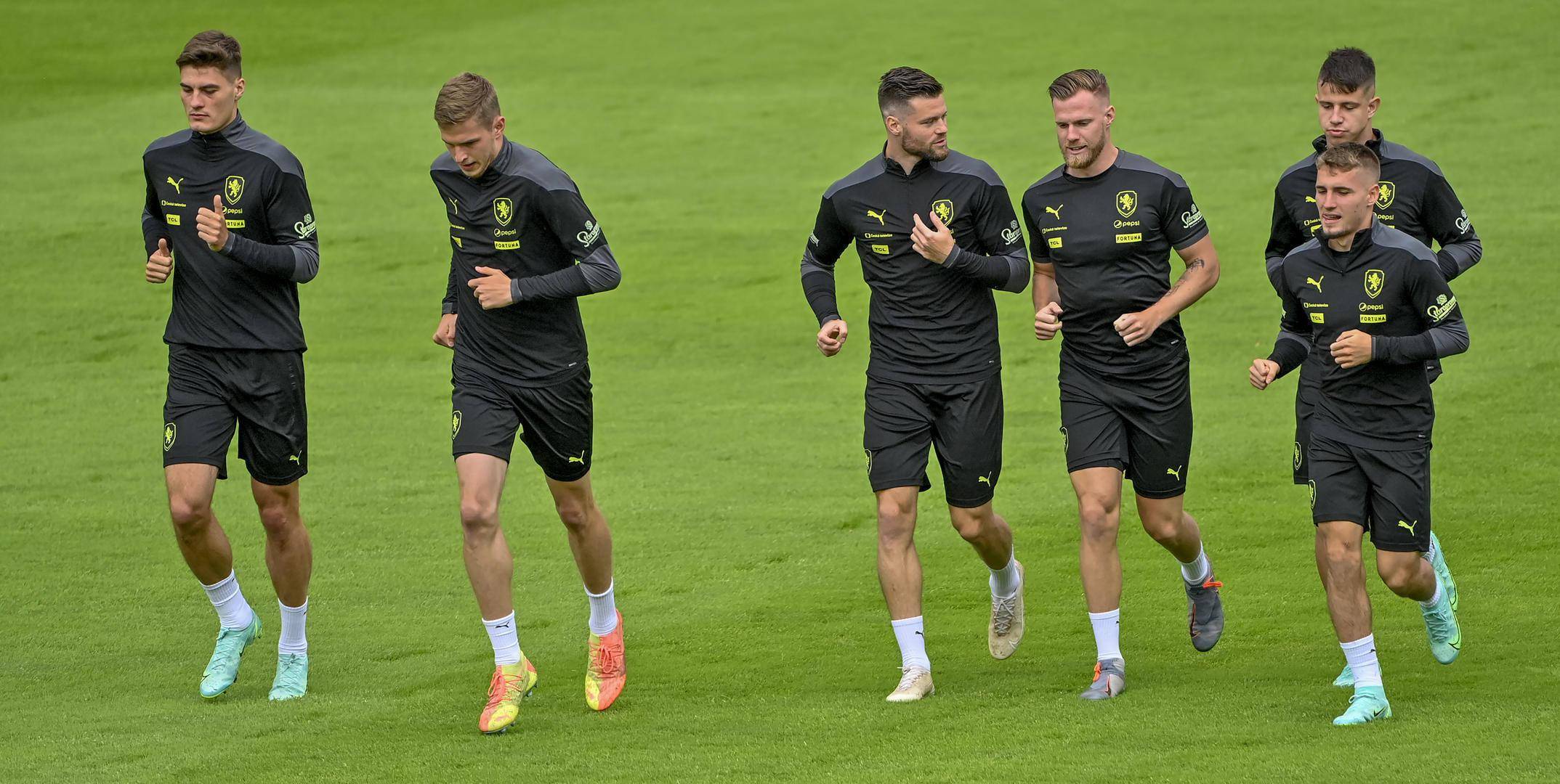 捷克队全力备战,冲击晋级目标的简单介绍 捷克队全力备战,冲击晋级目标的简单介绍