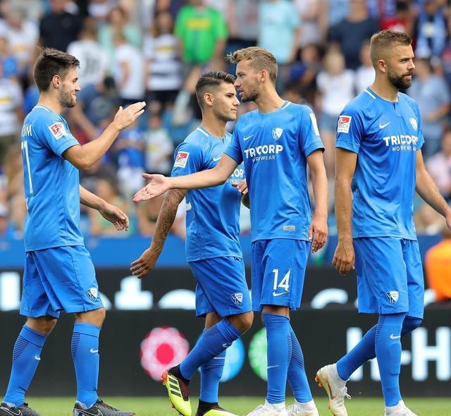 开云体育入口-圣保利球队主帅调整阵容，力争逆转形势