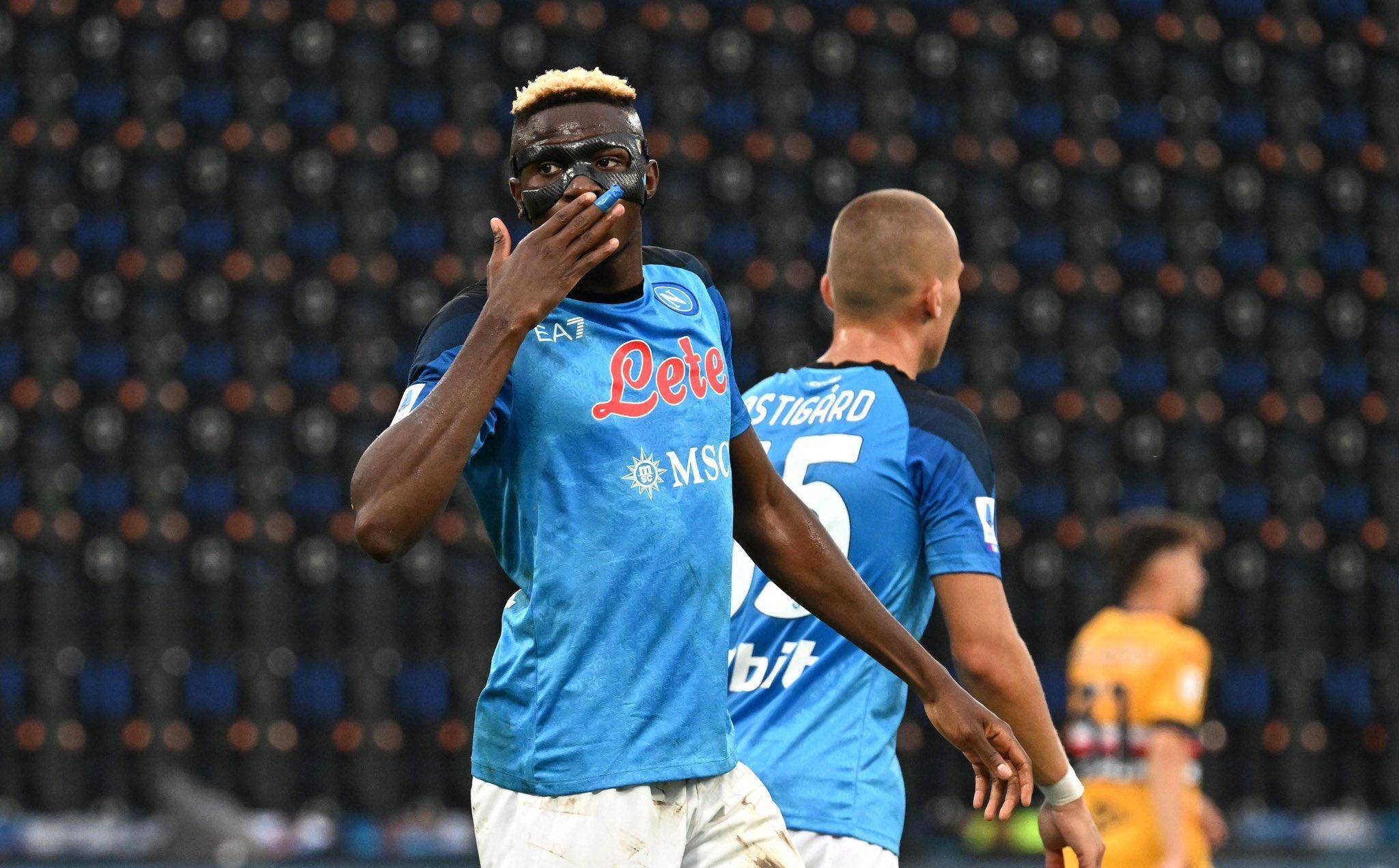 那不勒斯队员表现出色,赢得比赛胜利 那不勒斯队员表现出色,赢得比赛胜利