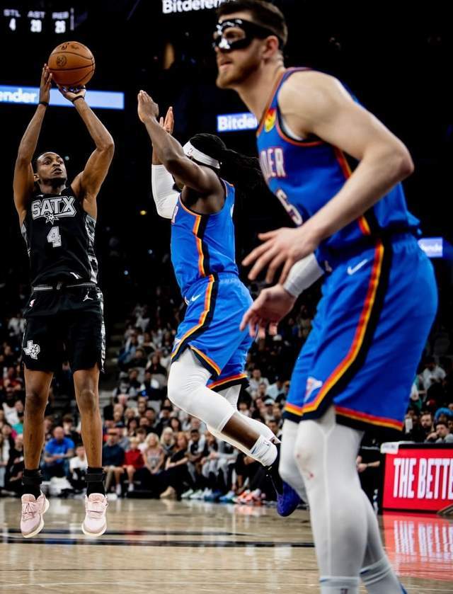 开云体育下载-篮网再战马刺，力争开门红