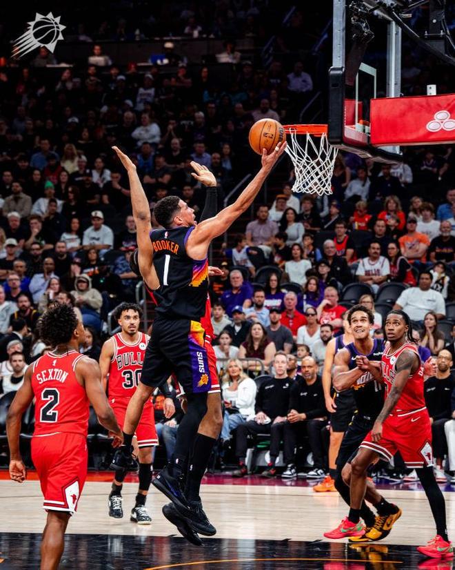 开拓者稳稳拿下公牛，布克让比赛提前失去悬念