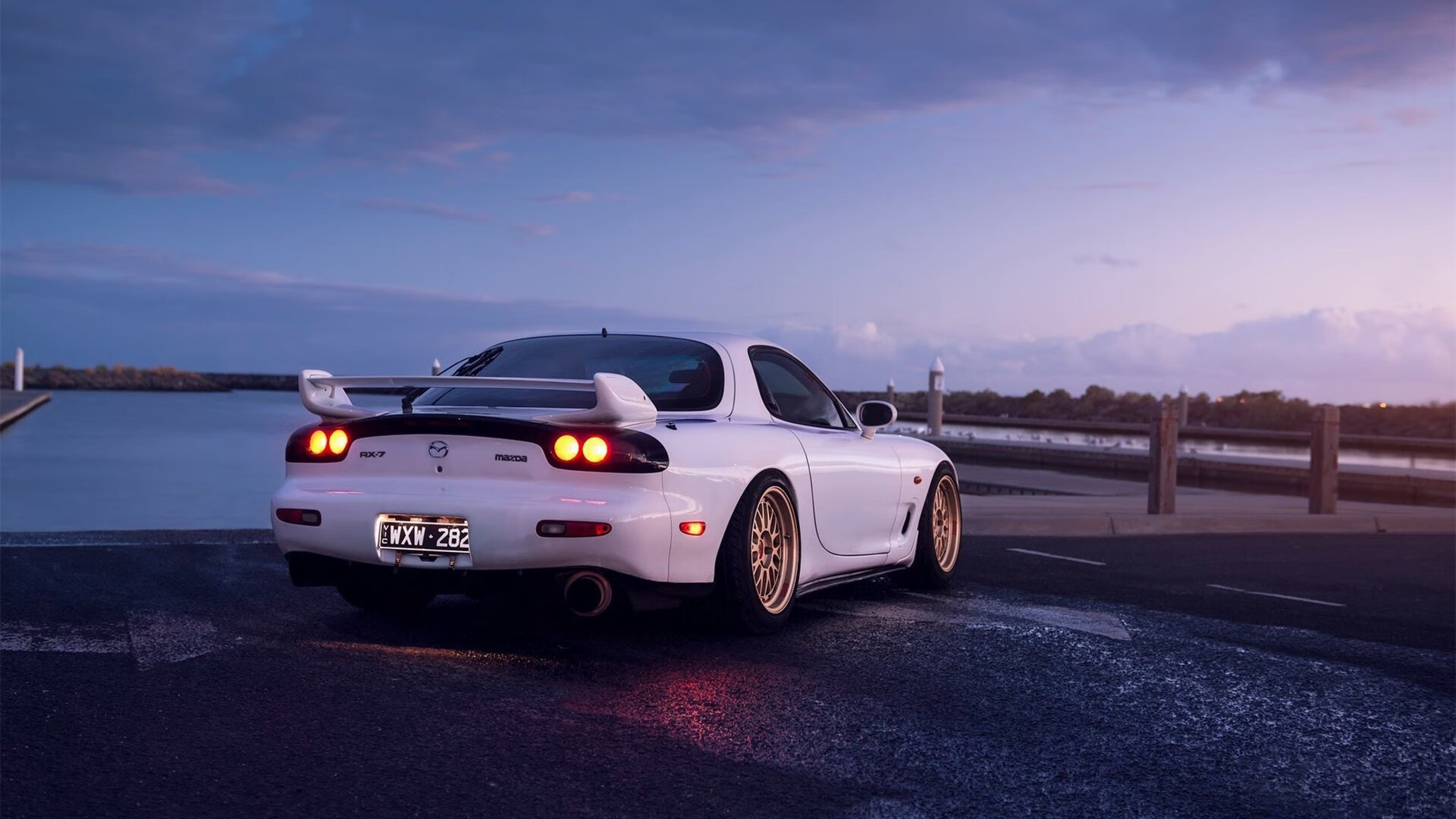 狼群撕裂宇宙战舰,新疆窒息防守压制勇士,范弗利特化身关键先生